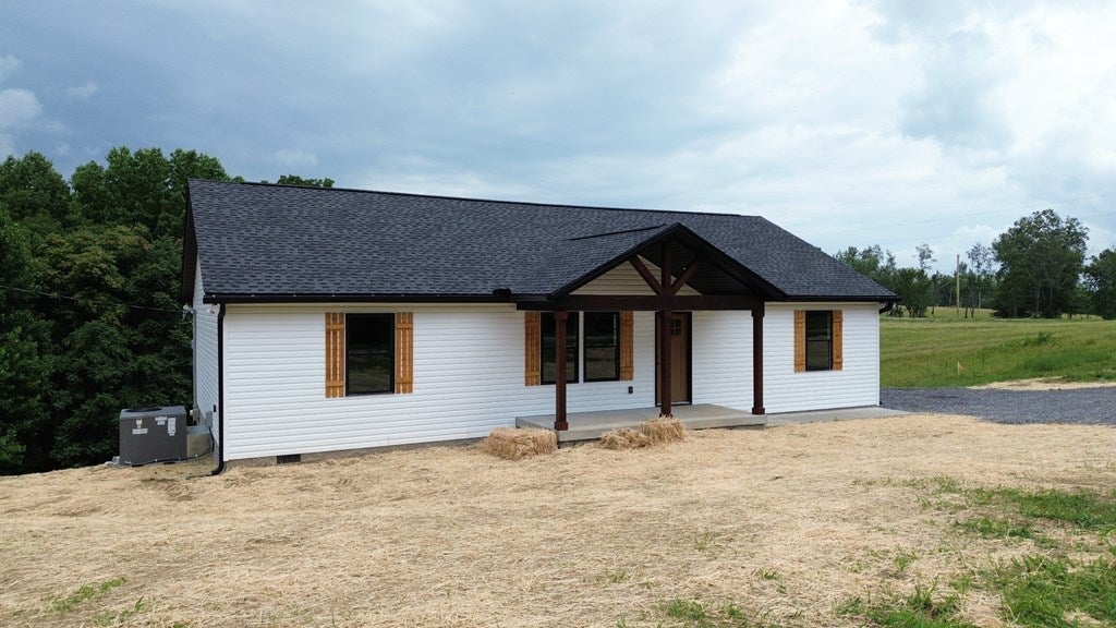 7208 Carthage Rd, Pleasant Shade, TN 37145 — photo 2
