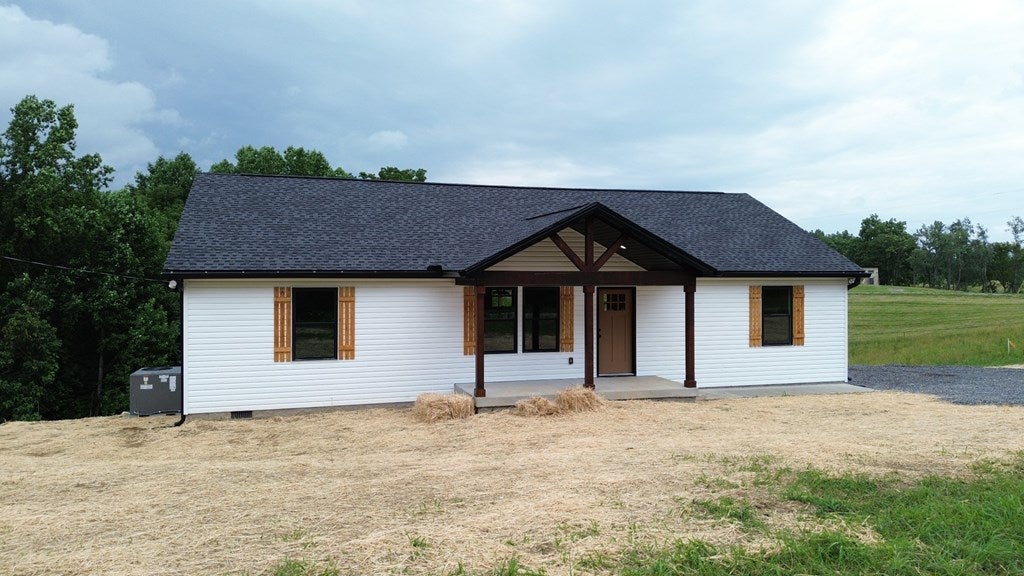 7208 Carthage Rd, Pleasant Shade, TN 37145 — photo 3