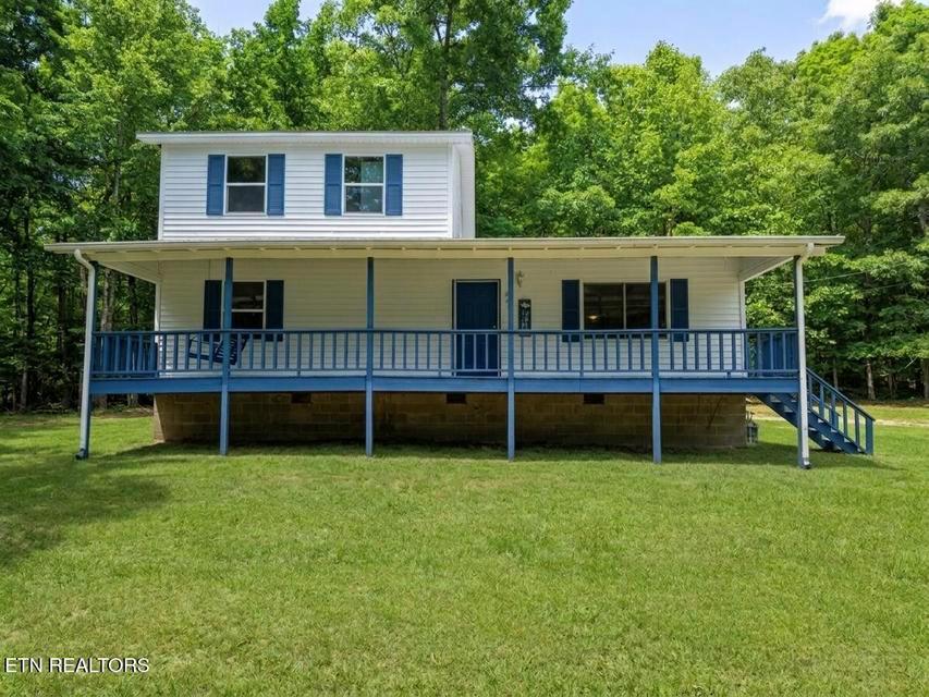 125 Walnut Ln — photo