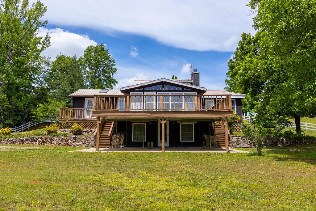 5330 Sparta Hwy. — photo