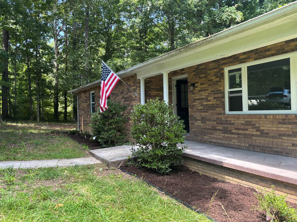 720 Poplar Lane — photo