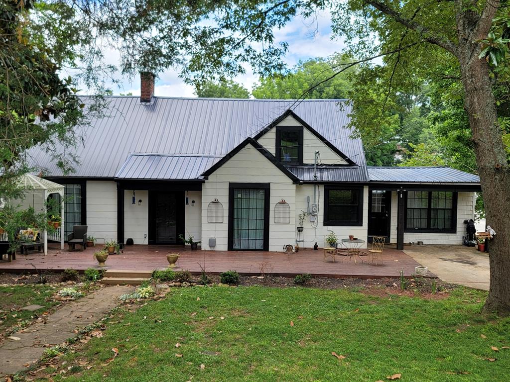 120 Gaines St. — photo