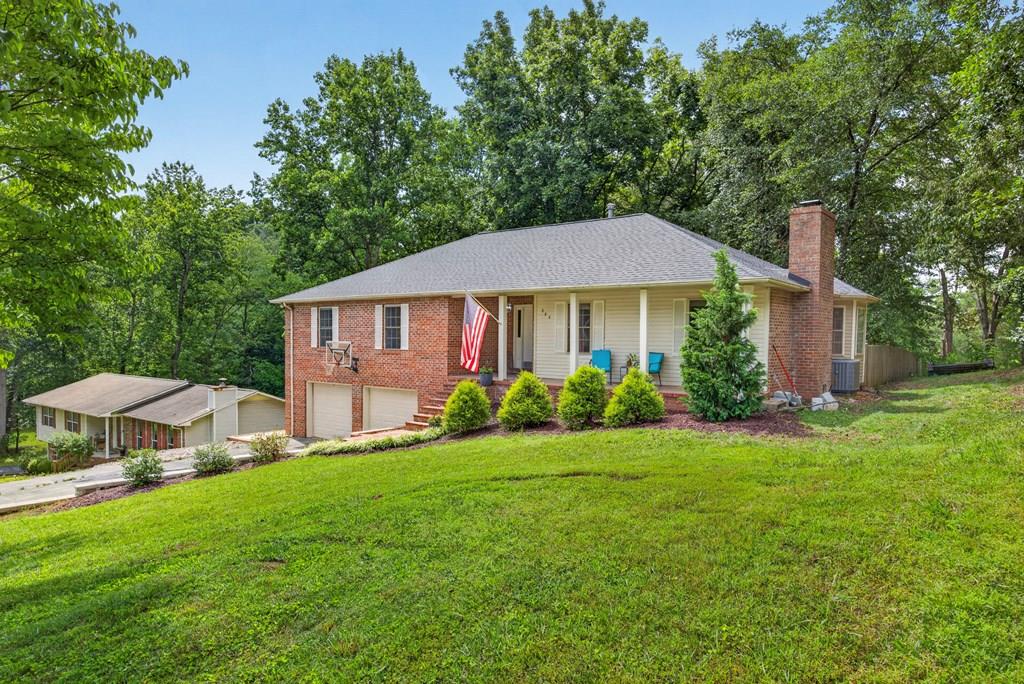 864 Spring Valley Road — photo