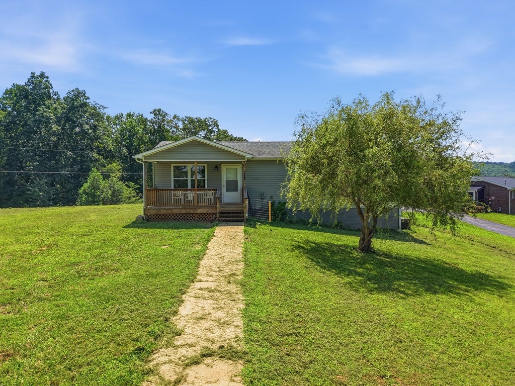575 Simmons Cemetery Rd, Quebeck, TN 38579 — photo 2