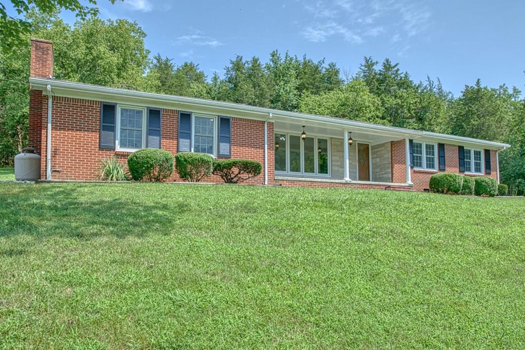 121 Stone Ln — photo