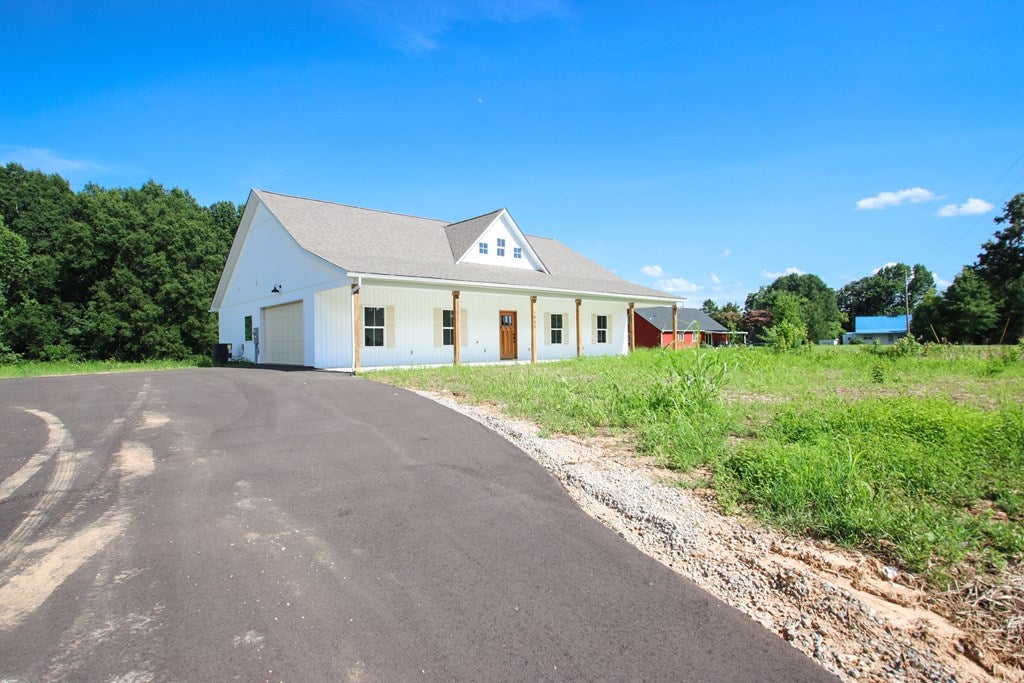 1843 Three Island Road, Walling, TN 38587 — photo 2