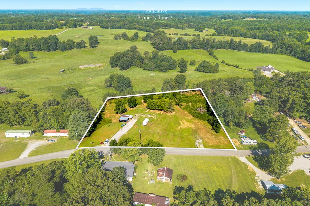 455 Darkey Springs Rd, Walling, TN 38587