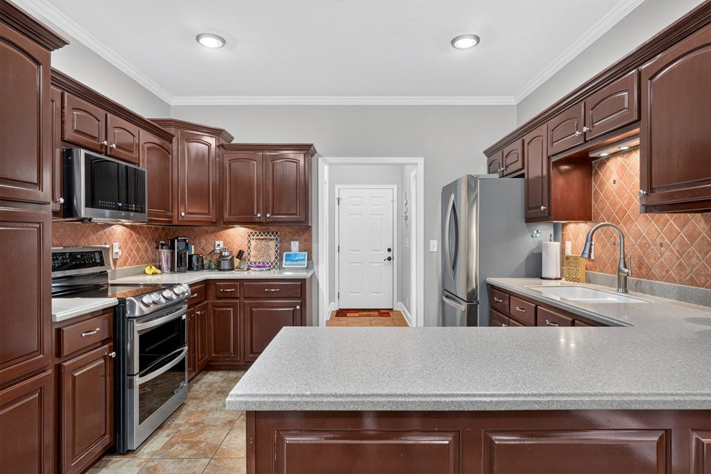 499 Ridge Road, Quebeck, TN 38579 — photo 2