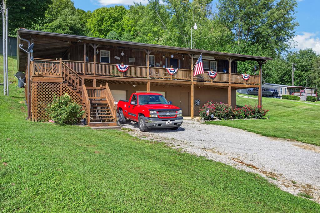 955 Livingston Boat Dock Road — photo