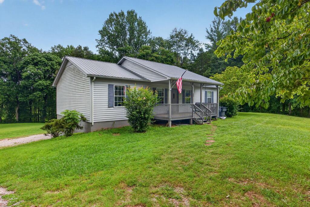 4536 Old Sparta Rd — photo