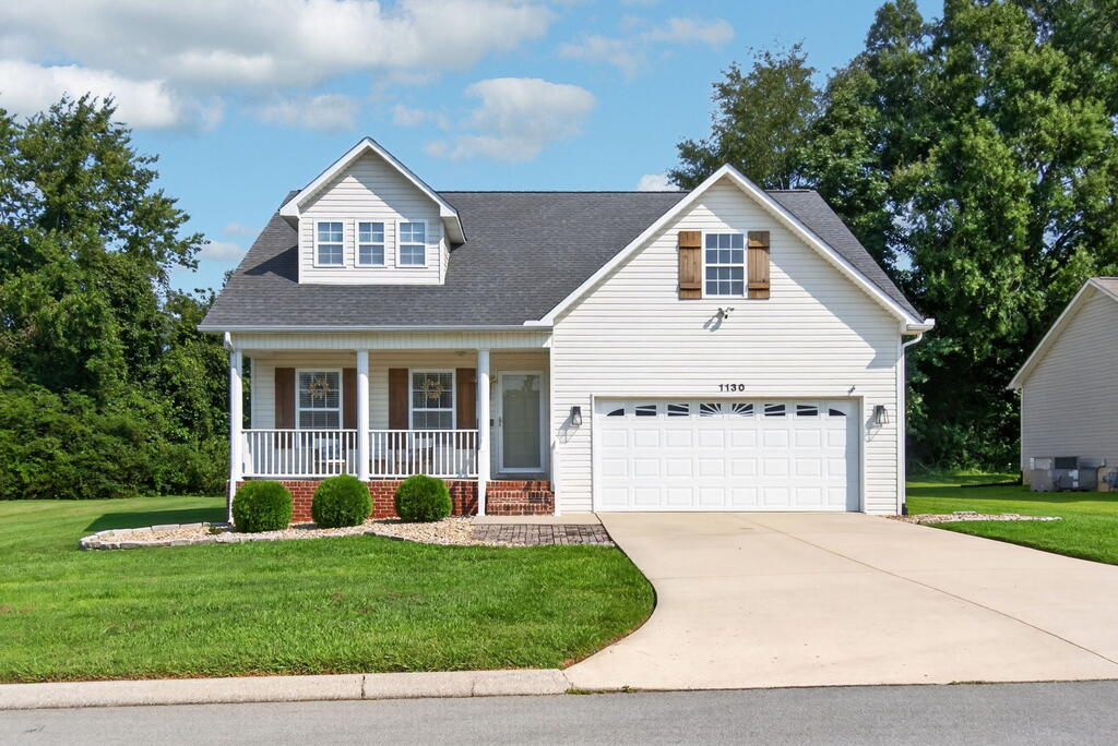 1130 Dover Dr — photo