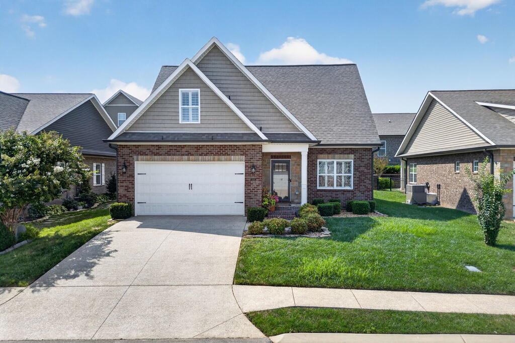 1109 Cross Pointe Dr — photo
