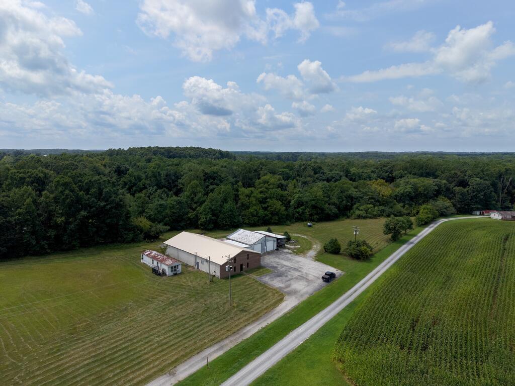 430 Carthage Rd, Red Boiling Springs, TN 37150 — photo 2