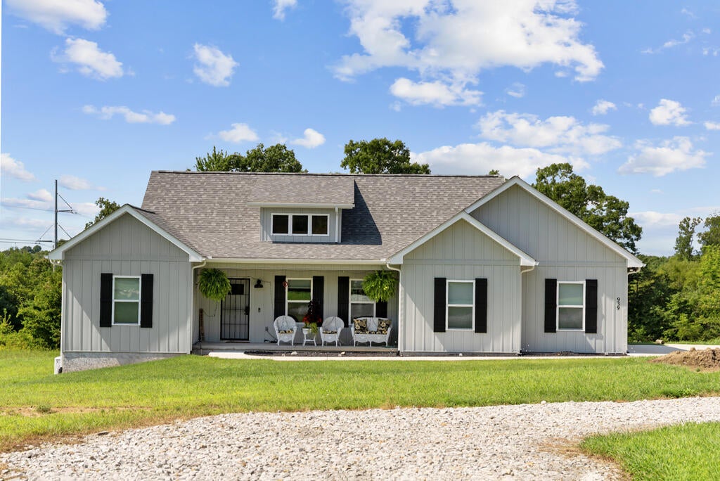 939 Clear Creek Road — photo