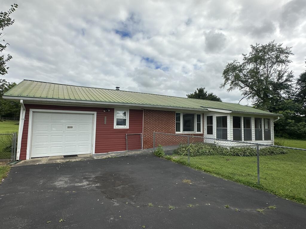 220 Midway Subdivision Circle — photo