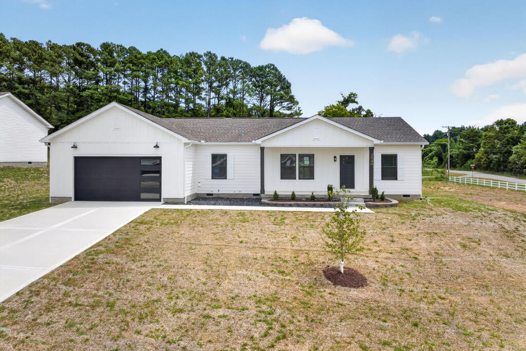 2540 River Ranch Drive — photo