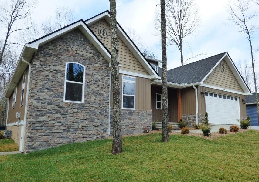 144 Hawes Circle — photo