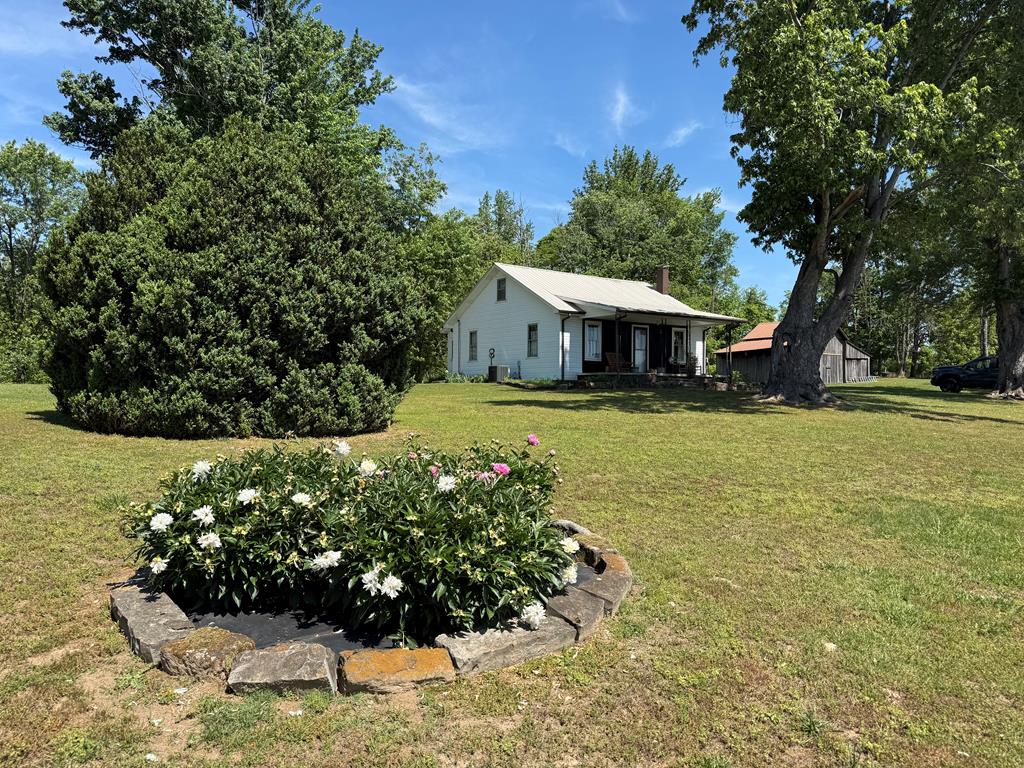 335 Nelson Cemetery Rd — photo