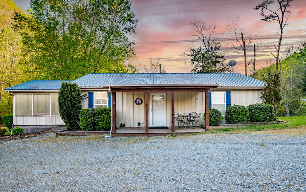 612 Little Indian Dr — photo