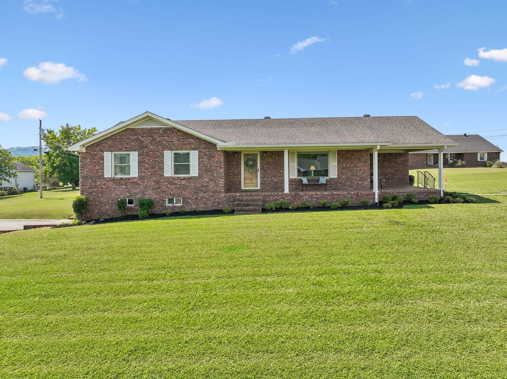 11 Hills Dale Ln W — photo