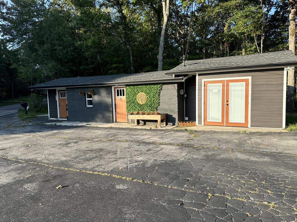 3759 Dunbar Rd — photo