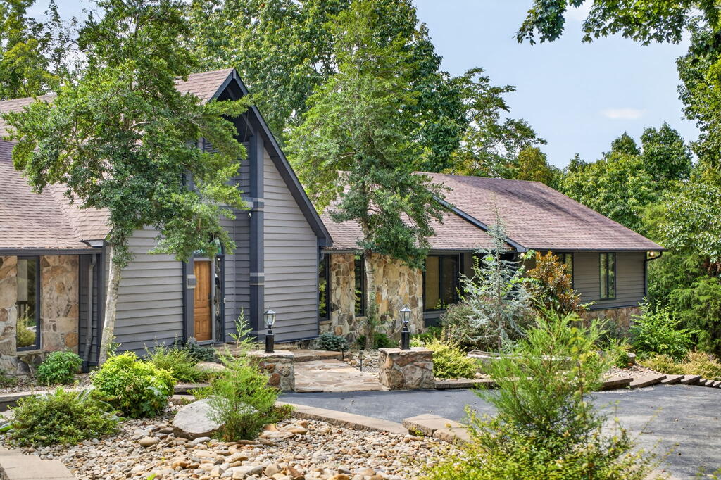 225 Amonett Ridge Rd, Byrdstown, TN 38549 — photo 3