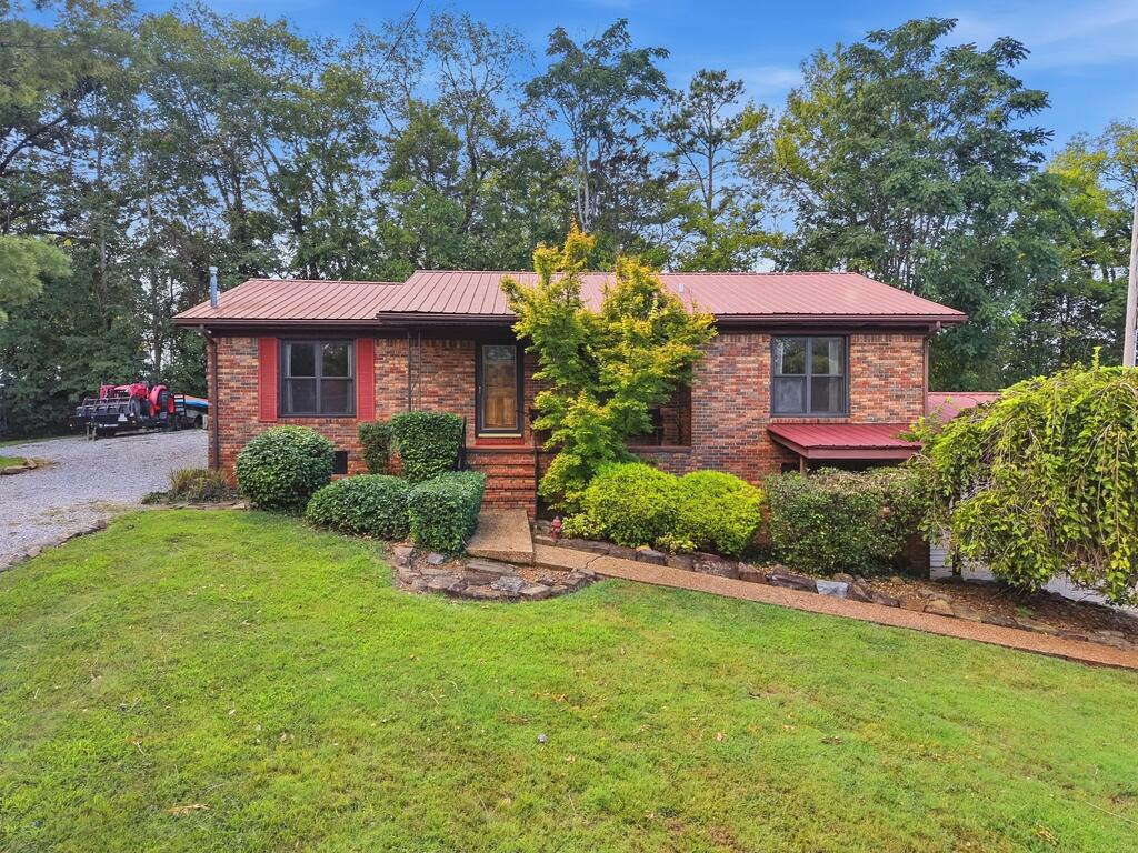 215 Cherokee Circle — photo