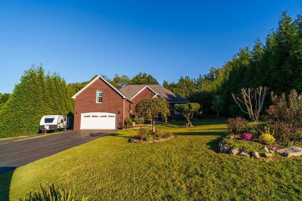 274 Landmark Cir — photo