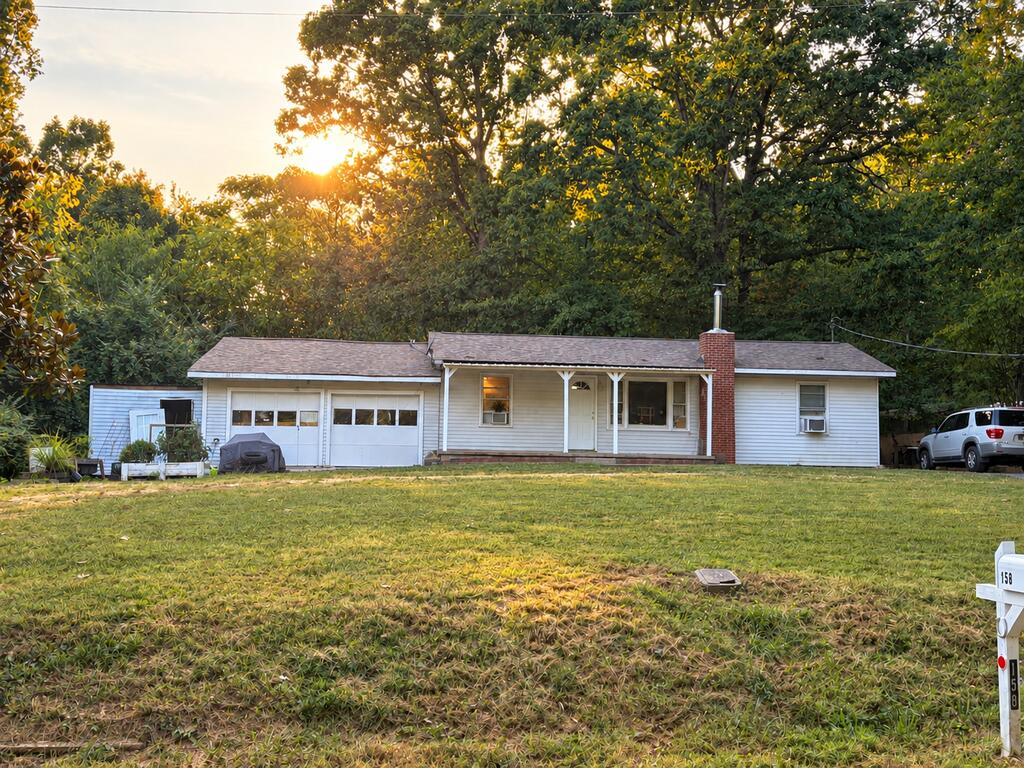 158 Boles Rd. Hilham TN. 38568 — photo