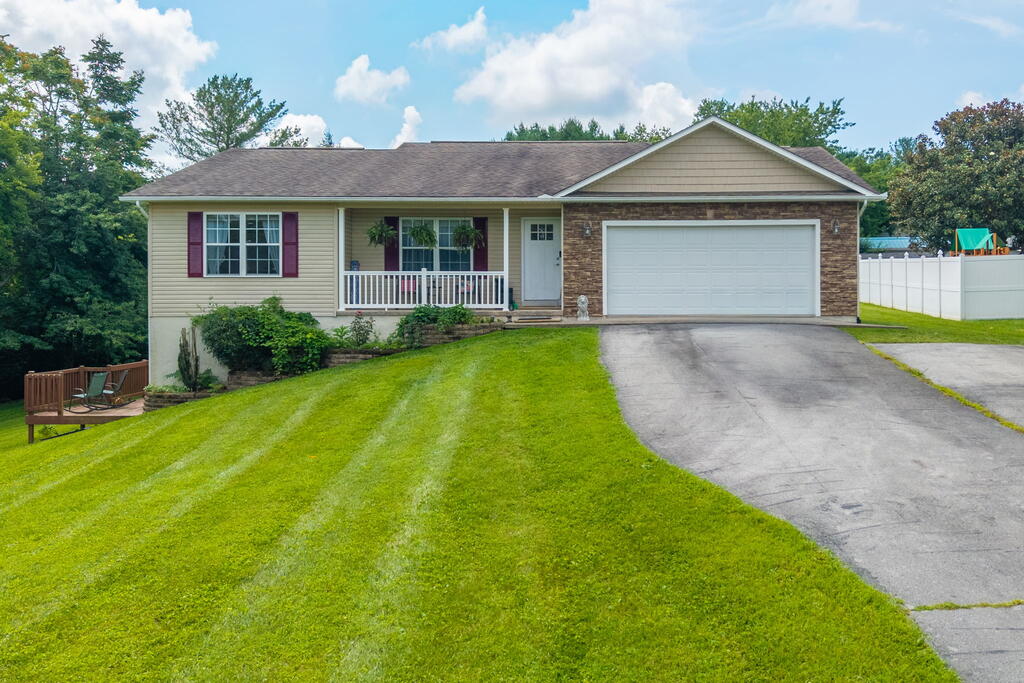 275 Kearney Drive — photo