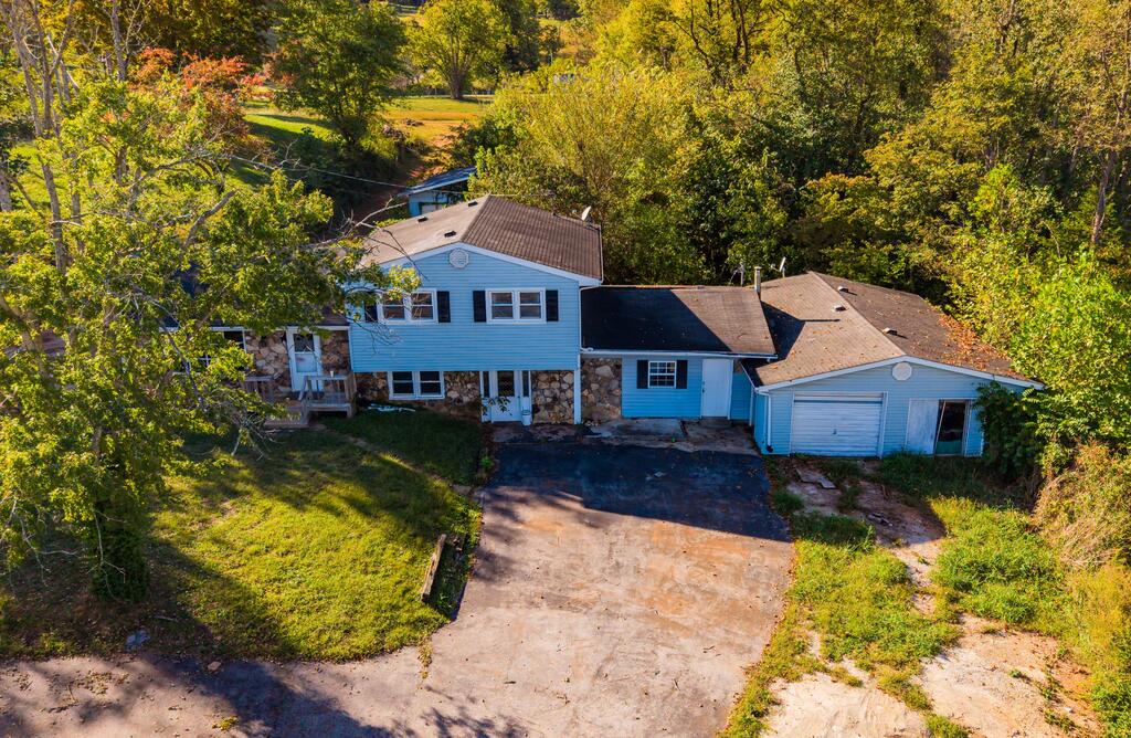 1765 Byrdstown Hwy. — photo