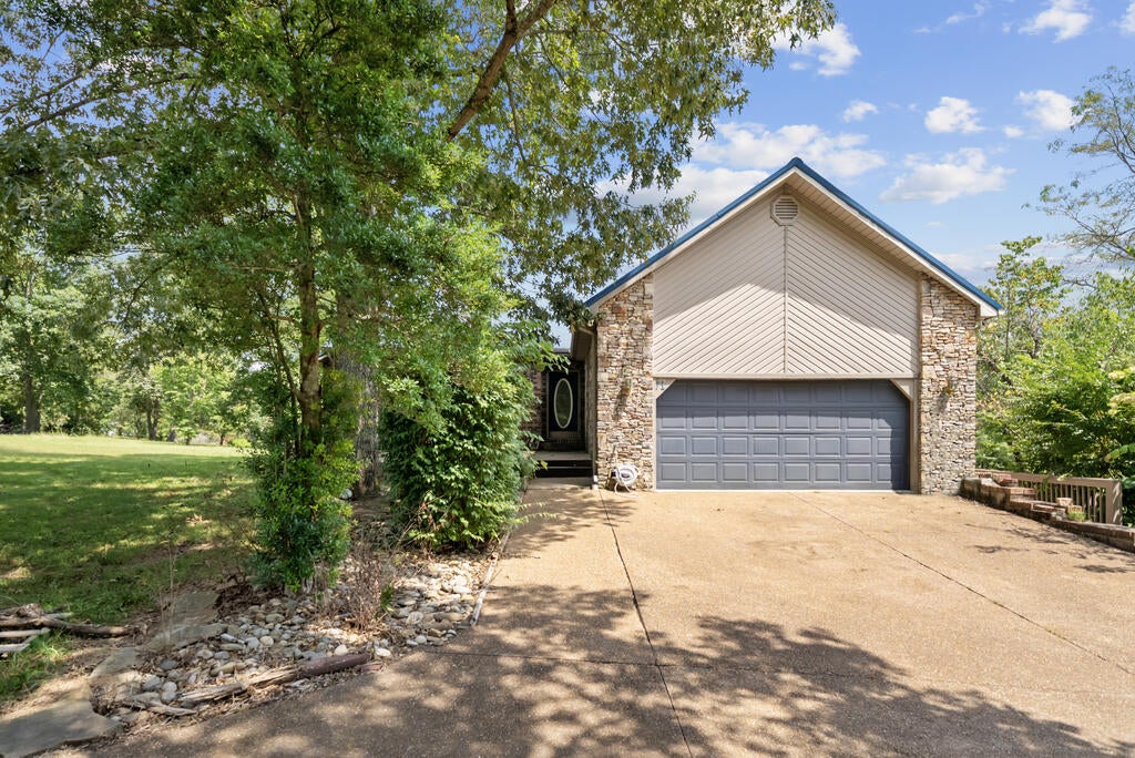 71 Creekway Drive — photo