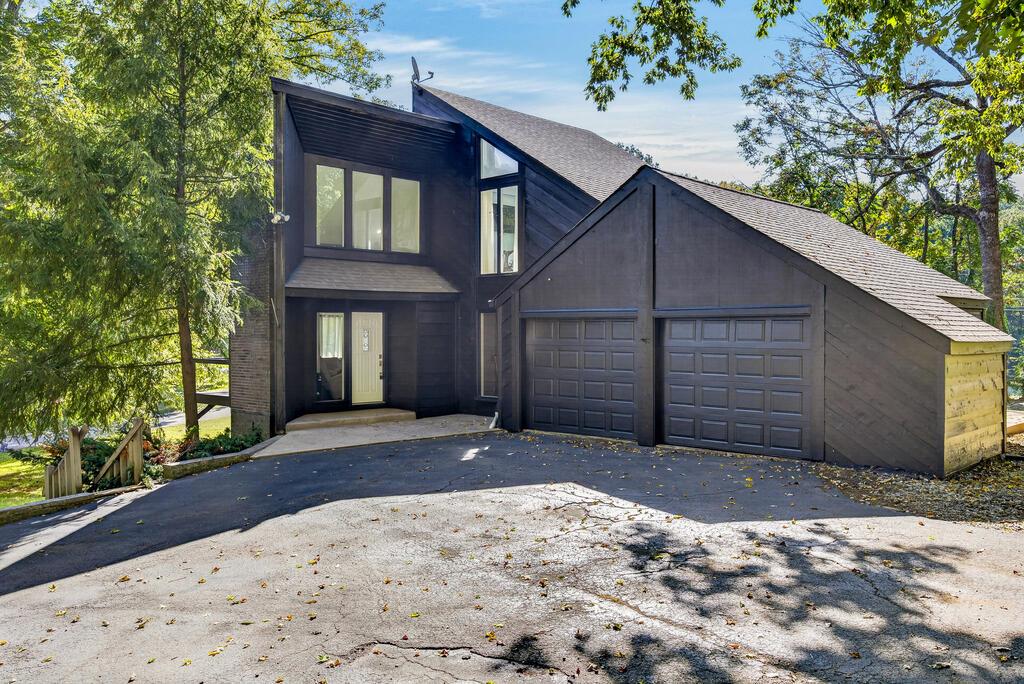 674 Skyline Drive — photo