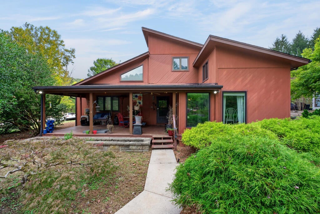 5697 Rocky Point Rd — photo