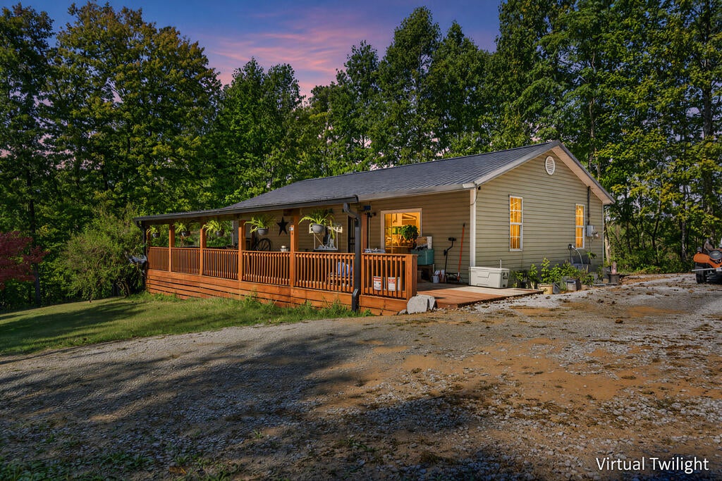 2882 Brewer Rd — photo