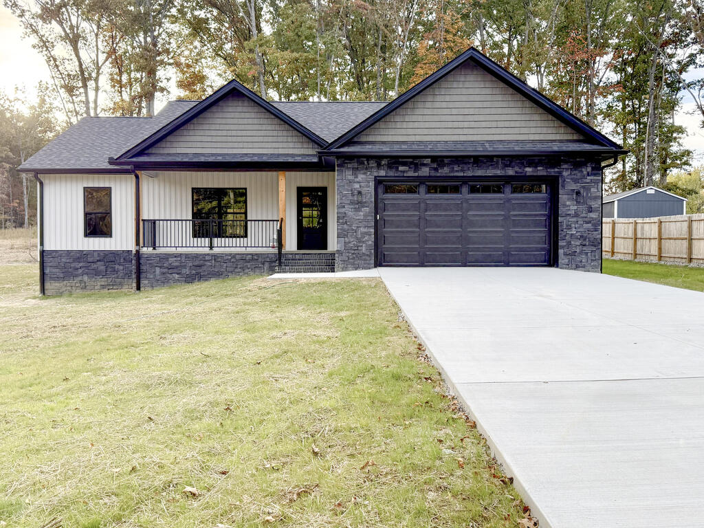 104 Peachtree Drive — photo