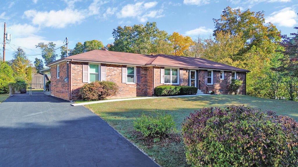 1680 New Hope Drive — photo