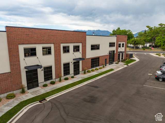 340 W Antelope Dr — photo