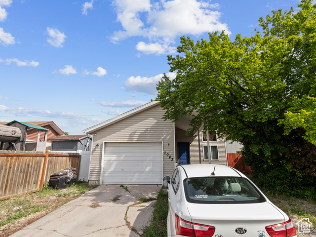 3043 S Arthurs Ct — photo