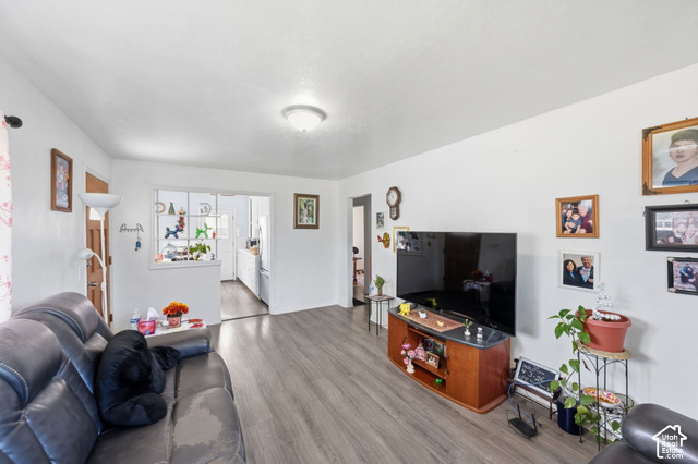 853 N 235 E, Orem, UT 84057 — photo 2