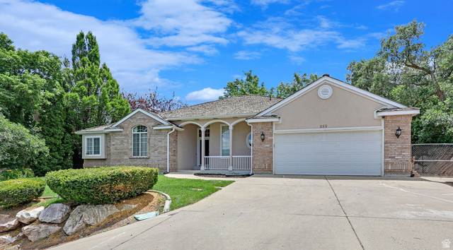 889 E Ben Lomond Ave — photo