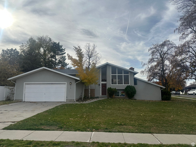 512 E Larchwood Dr — photo