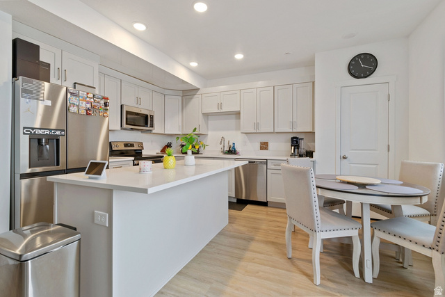 5227 W Reventon Dr #303 — photo