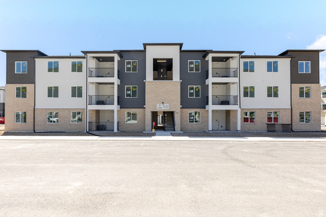 4668 S Olive Ave #T101 — photo