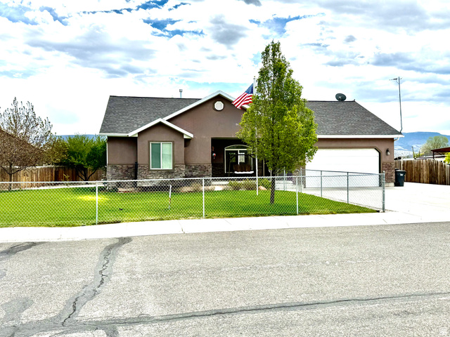 455 S Rock Creek Dr — photo