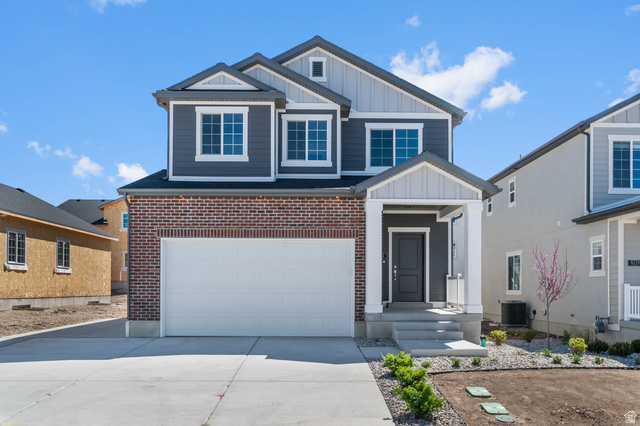 8211 W Diamond Peak Way — photo