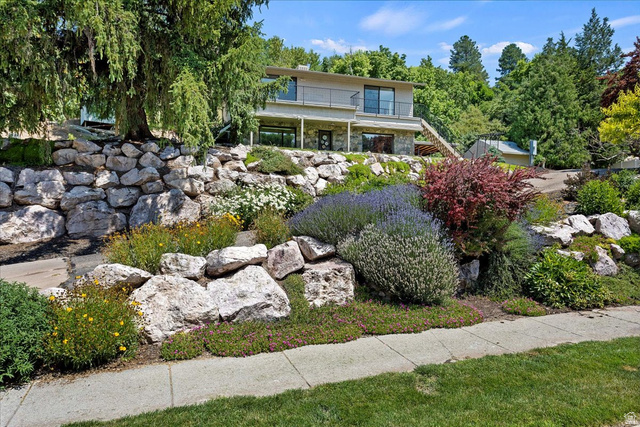 2391 Kays Creek Dr — photo