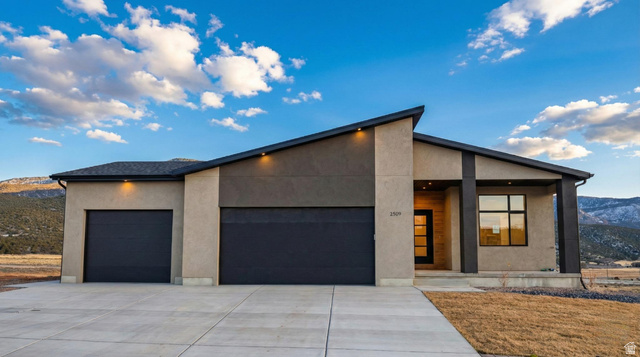2509 W Scenic Dr #107 — photo