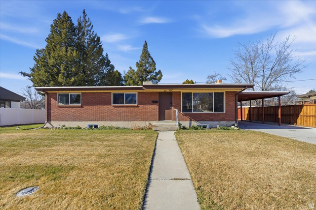 881 N 950 W — photo