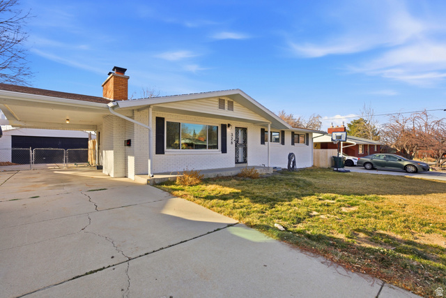 328 E Isgreen Cir — photo